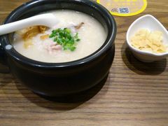 -麦谷轻餐(郑记粥铺金汇店)