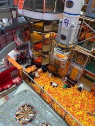 -嗨翻Hi-Fun竞技主题乐园·蹦床团建生日聚会(五棵松华熙店)