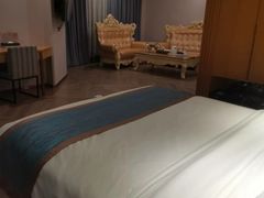 -南洋冠盛酒店(广州天河公园地铁站店)