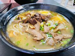 -花溪巷牛肉粉(泉城路店)