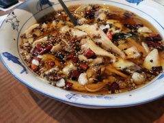江鱼做水煮鱼-渝信川菜(工体店)