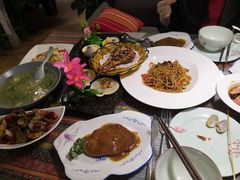 -忘忧草融合私房菜(红鼎国际店)