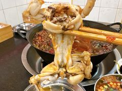 -鸿顺老铁锅美蛙鱼府(解放碑店)
