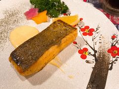 煎三文鱼扒-築鳥日本料理(黑沙环店)