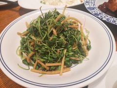 馓子炒黑豆苗-翠山·映月湖景餐厅(映月湖公园店)