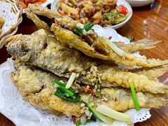 -胡子饮食店