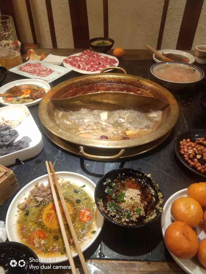 沸炉鲜货火锅军事博物馆店