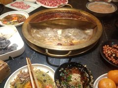 -沸炉重庆老火锅(军事博物馆店)