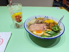 -大囍牛物·香港车仔面(巴黎春天成山店)