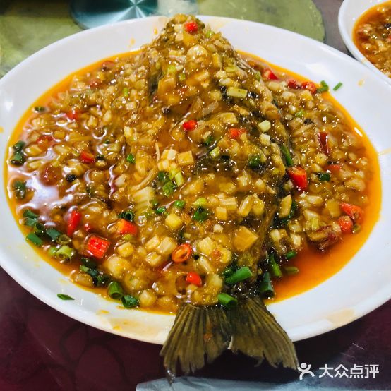 三贤鲫鱼庄(三贤文化小区店)