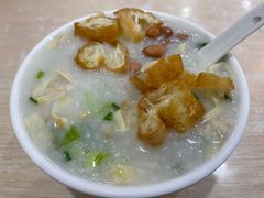 艇仔粥-银记肠粉店(市二宫店)