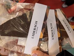 -Laderach 莱德拉(上海环贸iapm店)