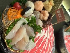 -湊湊火锅·茶憩(打浦桥日月光店)