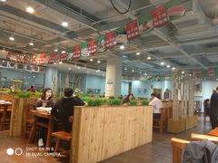 大堂-大草原清真饭庄(沙河店)