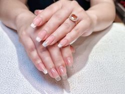 -沫儿·美甲美睫·半永久·皮肤管理