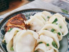 鲜肉煎饺-无名氏宵夜小摊(祝家三姐妹馄饨店)