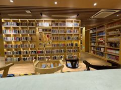 -漕河泾街道图书馆(漕河泾社区文化活动中心店)