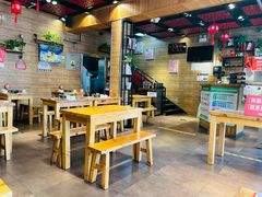 大堂-管氏翅吧(护国寺店)