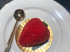 草莓小姐姐-朱迪小铺.半糖奶油蛋糕(海汇港店)