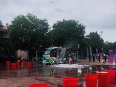 -欢乐水魔方水世界