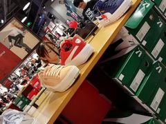 -PUMA品牌自营折扣店(武汉永旺梦乐城店)