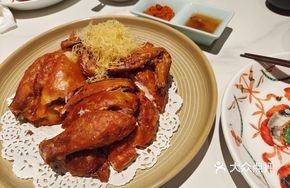 Crispy Skin Chicken with Oil Pouring