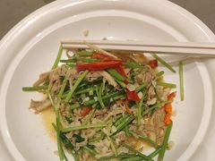 炝拌鲜沙葱-燕兰楼·清真西北融合菜(亚运村店)