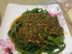 剁椒藤菜-洪霞餐馆