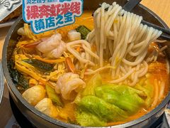 -灵芝妹子海鲜米线(劳动公园店)