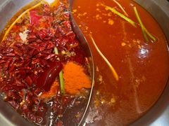 -沸炉重庆老火锅(军事博物馆店)