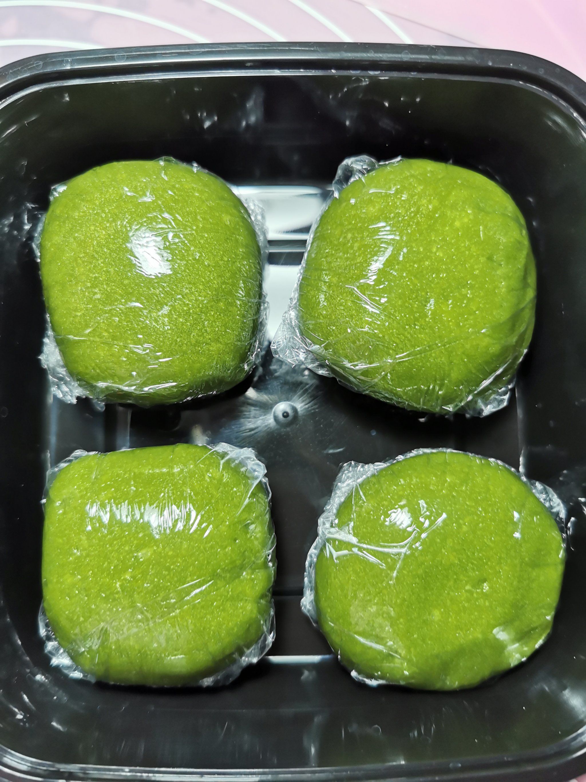 甜青团和咸青团大家更喜欢哪个呢?[偷笑]