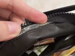 -Longchamp(佛罗伦萨小镇奥特莱斯店)