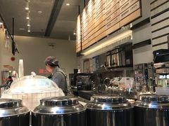 -喜茶(上海打浦桥日月光gelato lab+店)