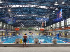 -奥冠体育华师附中恒温游泳馆