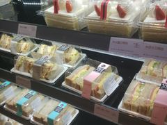 面包甜点陈列柜-85度C(广州石牌桥店)