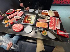 -渝水岸·鲜货火锅(新村7店)