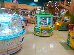 -莫莉幻想儿童乐园(武汉保利广场店)