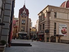 -鲁邦国际风情街(麦世达韩国精品百货店)