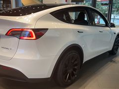 -TESLA 特斯拉(上海太古汇体验店)