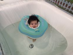 -香港3861婴幼儿游泳馆(东海商务中心店)