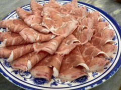 冻切羔羊后腿肉-清真·鸦儿李记·涮肉(鼓楼店)