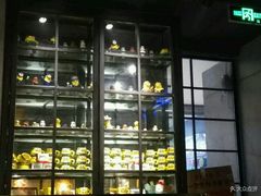-肥肥虾庄·金牌油焖大虾(杨园滨江时代walk店)