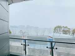 -上海滴水湖皇冠假日酒店