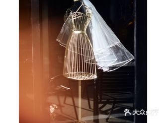 每一个新娘都曾有过一个公主梦，在一场完美的婚礼上