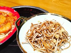 -郭婆婆疯子鸡·土货江湖菜馆