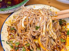 -拈签一笑黄牛肉辣卤串串