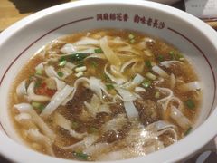 -呷佬·长沙手工米粉(金沙江路店)
