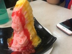 芒果草莓雪花冰-味香园传统甜品店(牛车水店)