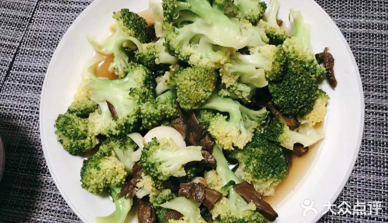 鸡枞菌炒西兰花
