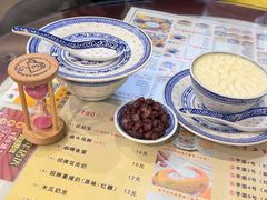 -广信牛奶甜品世家(台东店)